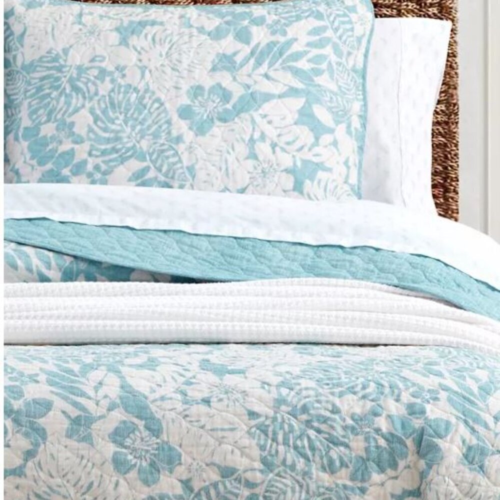 Tommy Bahama Laguna Beach Twin Quilt Set in Blue and White  - NWT